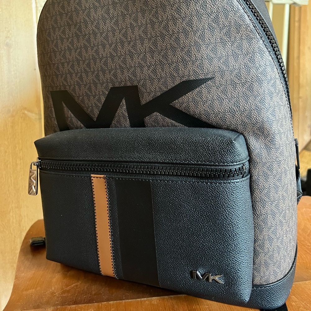 Michael Kors backpack - Picture 4 of 8